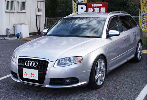 AUDI A4 アバント
