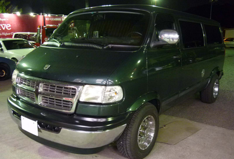 ダッジバン