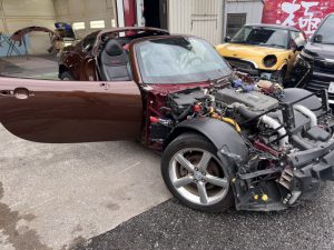 塗装ブースから出てきました。